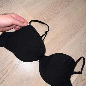 Bikini överdel - Bikini överdel från hm, avklippta lapp! 