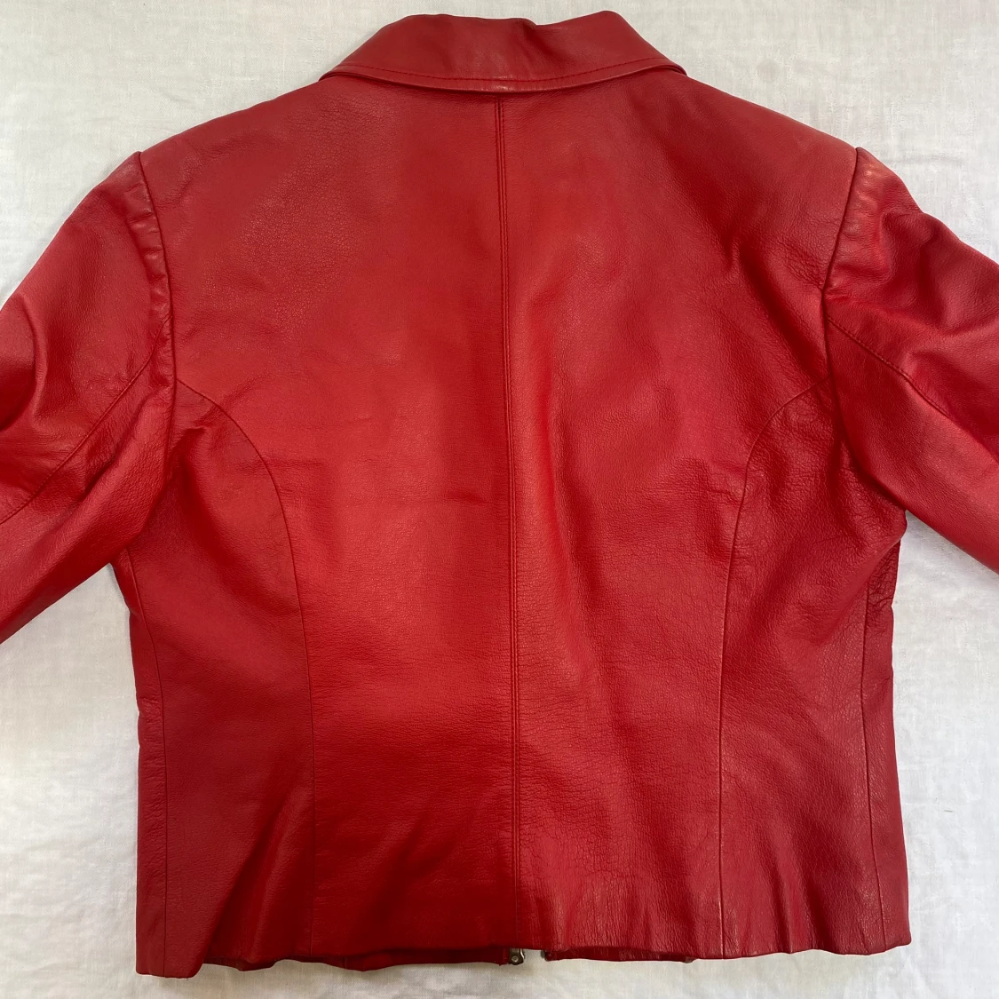 Röd skinnjacka  - 90