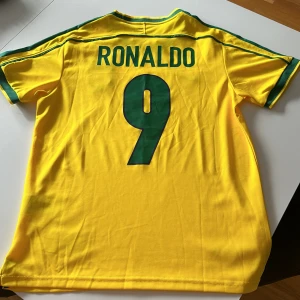 R9 Jersey  - Unworn, Helt nytt 