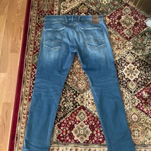 Replay anbass - Ljusa Replay anbass slim-fit