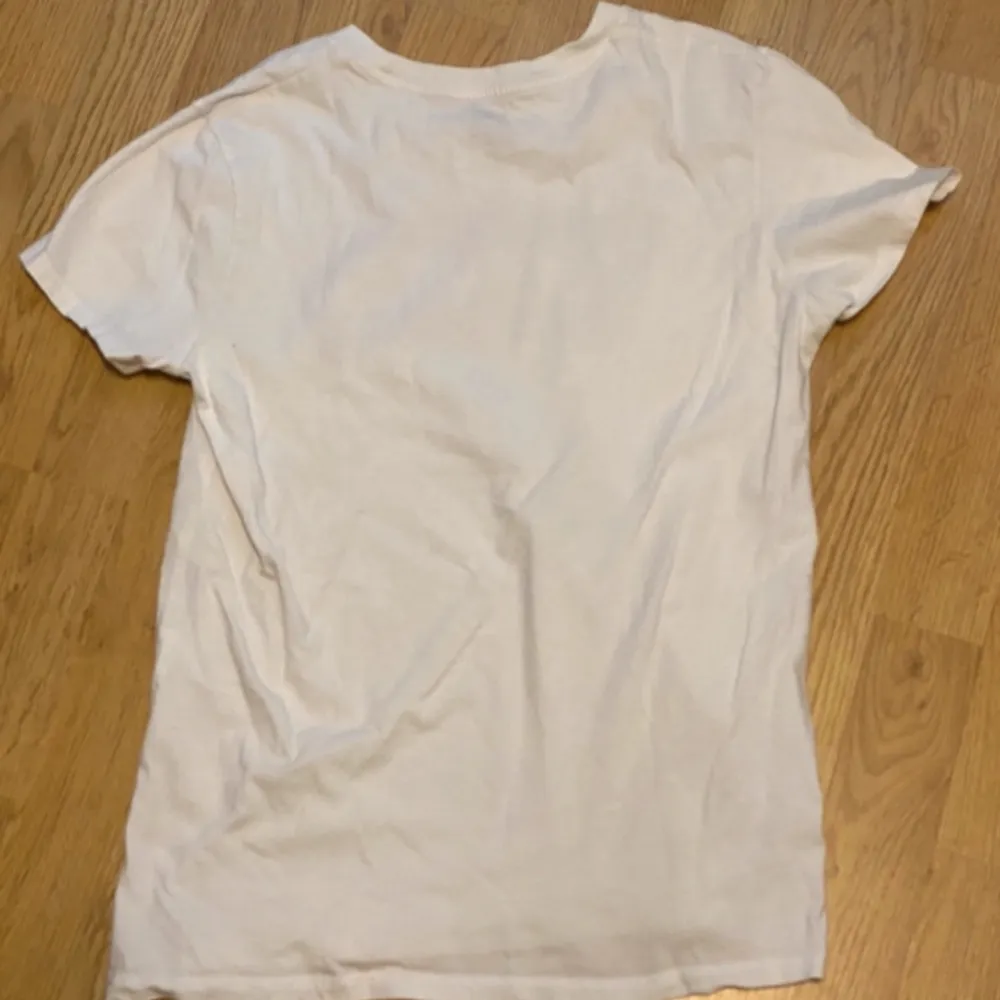 Good condition  Like never used. T-shirts.