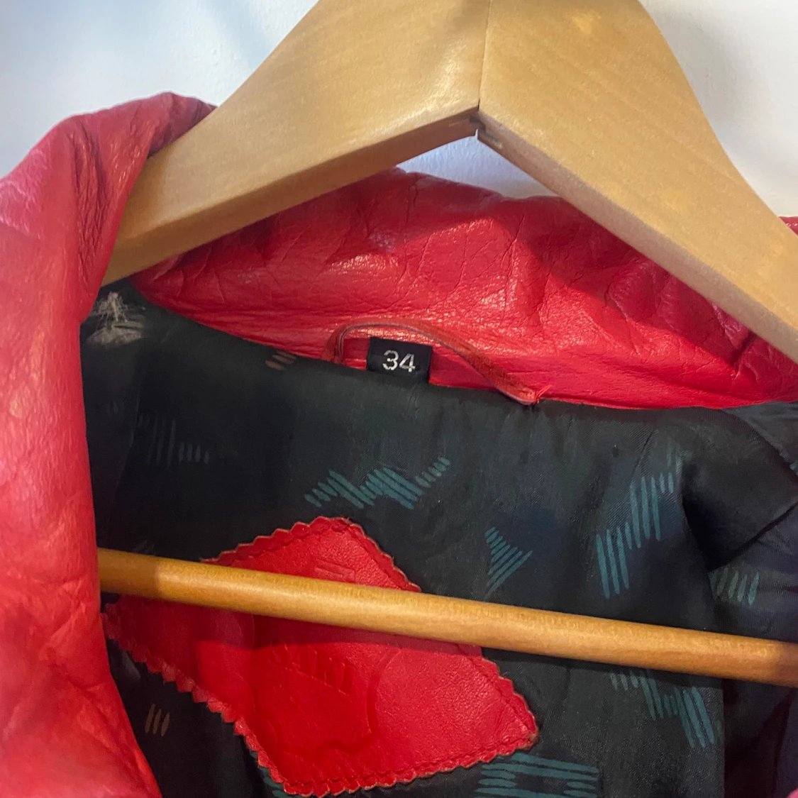 Röd skinnjacka  - 90