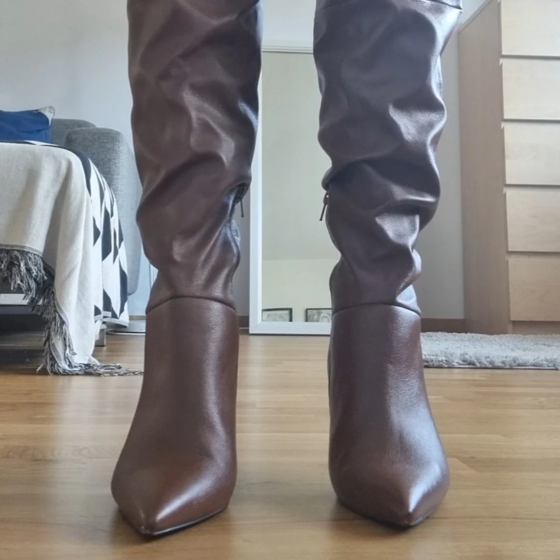 Bruna klackar overknee - 90