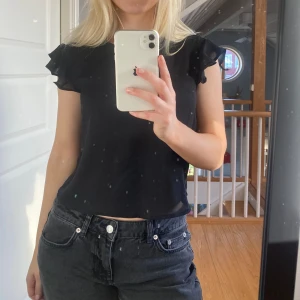 Topp - Kommer inte till användning💕 skriv om ni har frågor 