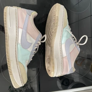 Nike air force shadow 1  - Använda en del men i fint skick, se bilder! Små slitningar men annars lite smutsiga bara.