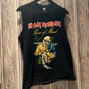 Iron Maiden - Piece Of Mind linne (Glidan) Size S Bin: 249kr  Köparen står för eventuell frakt. /KB