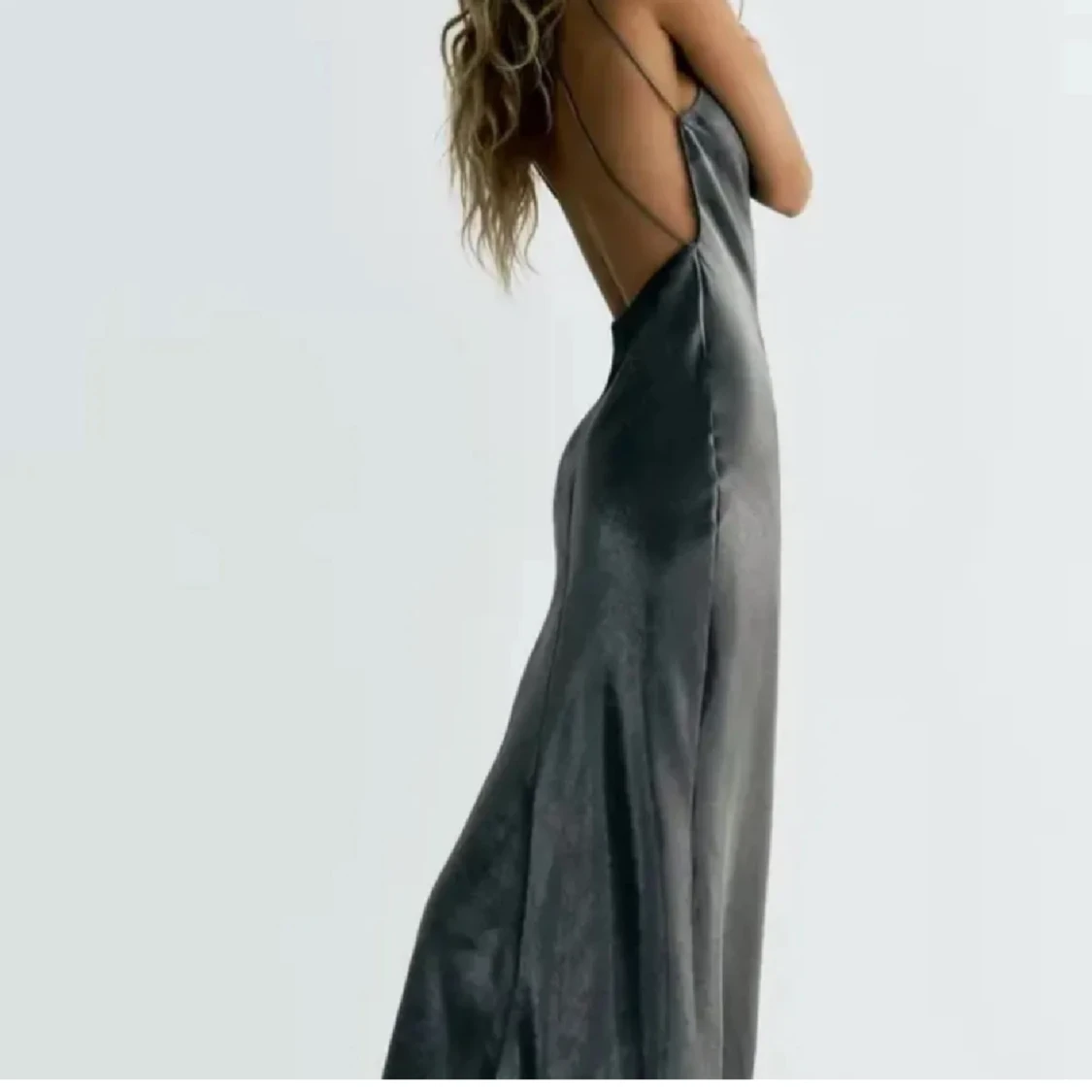 Silvrig klänning - 90