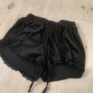 Shorts - Mjuka jätte sköna shorts som funkar med att vara ute i eller sova i