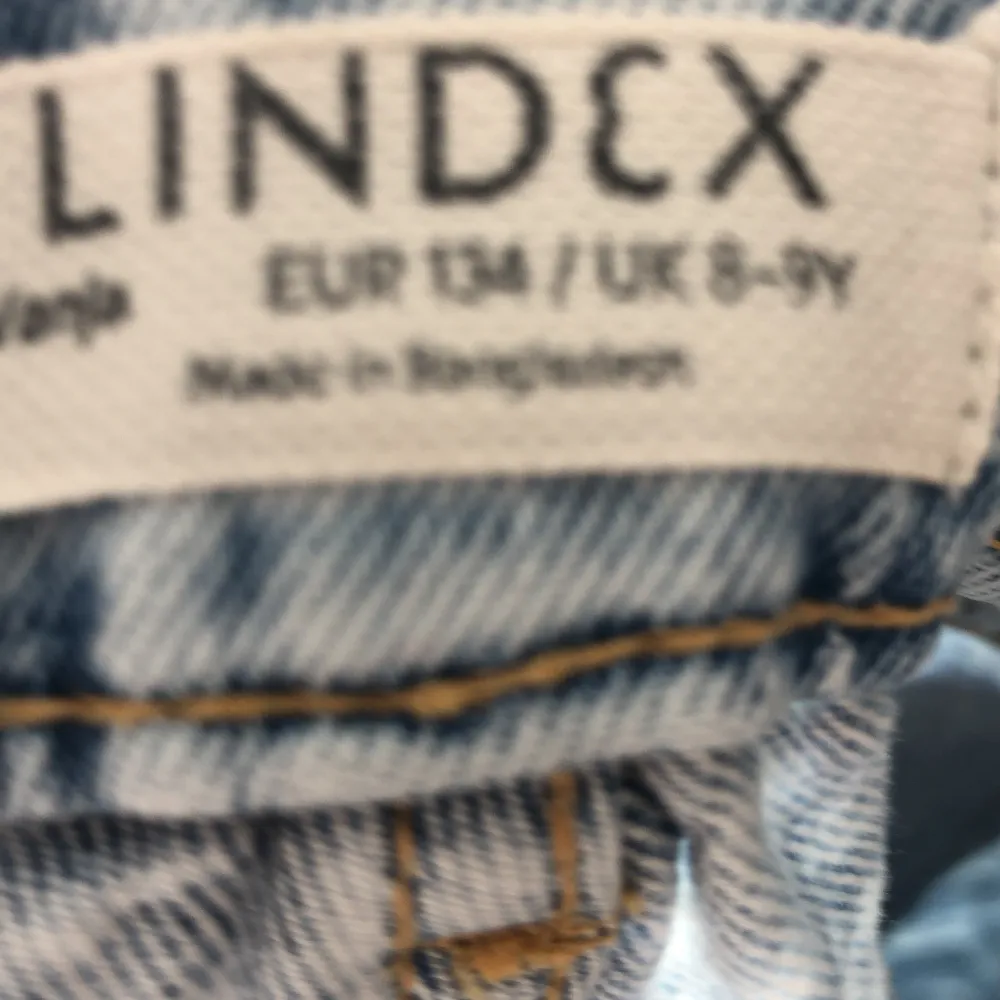 Jeans från Lindex  Inga defekter  Pris kan diskuteras . Jeans & Byxor.