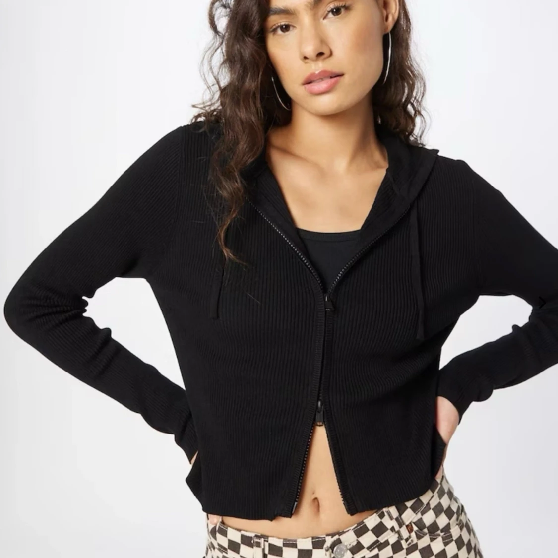 Svart zip-up hoodie  - 90