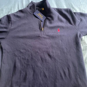 Polo Ralph lauren tröja  - Nytt skick på denna tröja, har lappen kvar