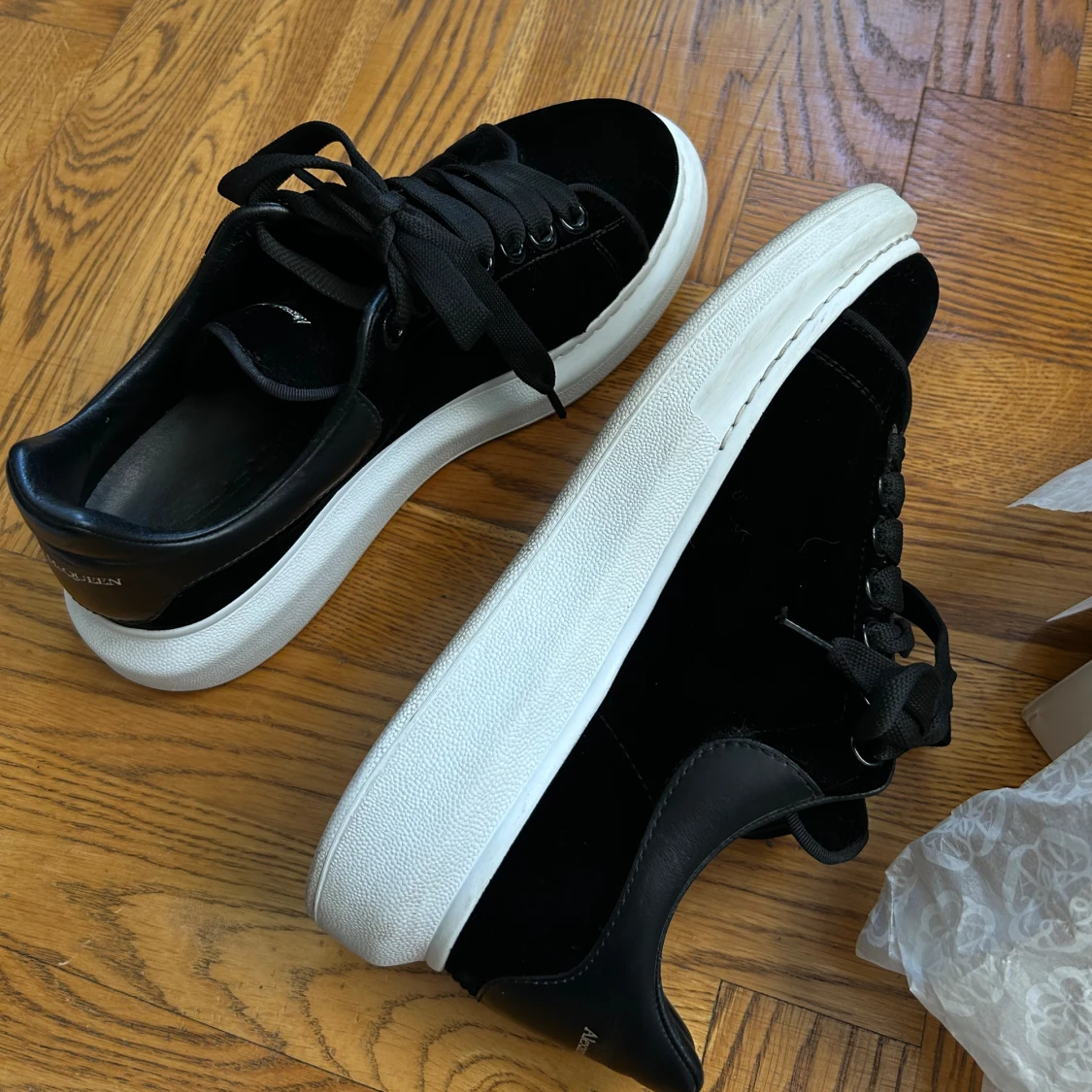 Alexander mcqueen 38.5