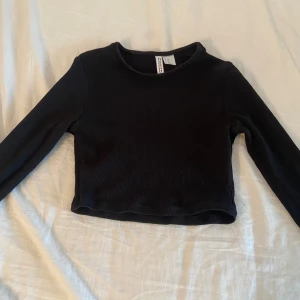 Hm topp - Jätte skön och kort lite tunn också men jätte bra till sommaren