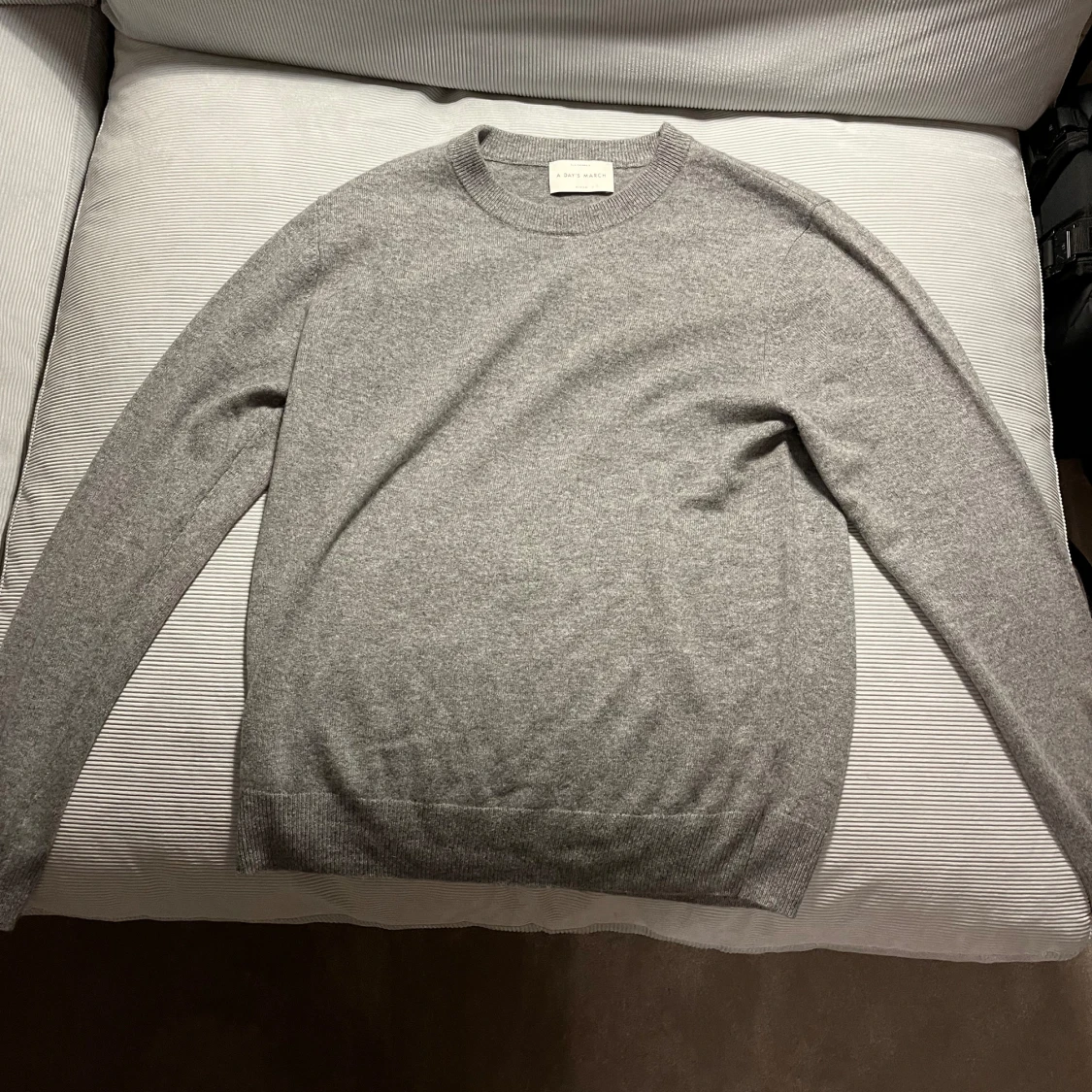 Helt ny A DAYS MARCH cashmere tröja - 91