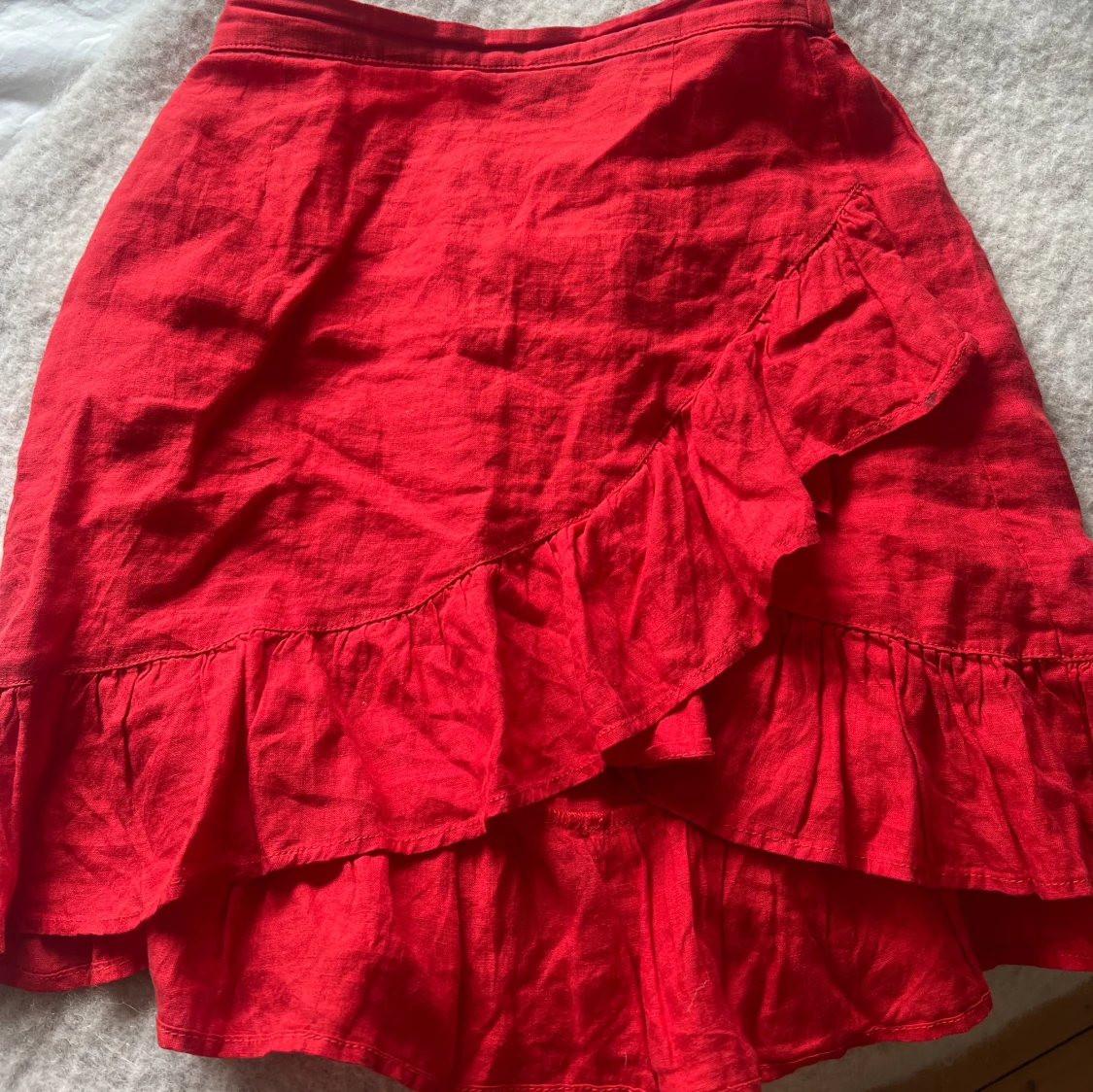 Röd volangkjol - 91