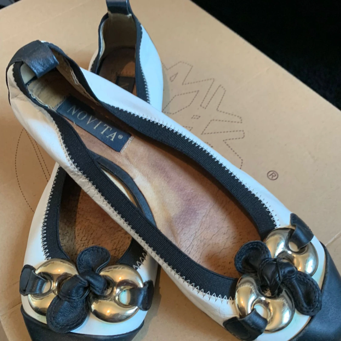 Vit/svarta ballerina - 90