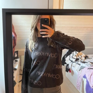 Tröja  - Aldrig använd, enbart testad 💞