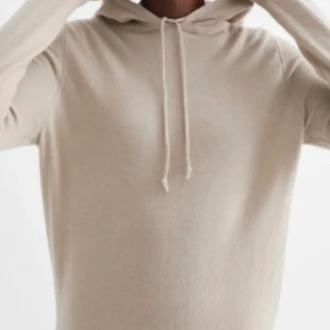 Soft goat hoodie  - Säljer min soft goat hoodie i beige i bra skick💕