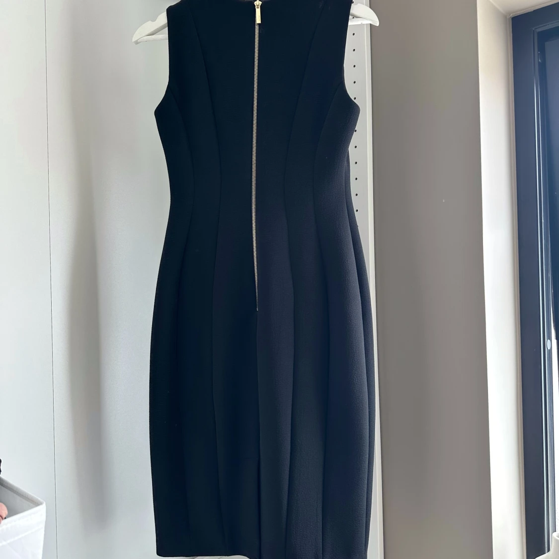 Calvin Klein - elegant klänning - 90