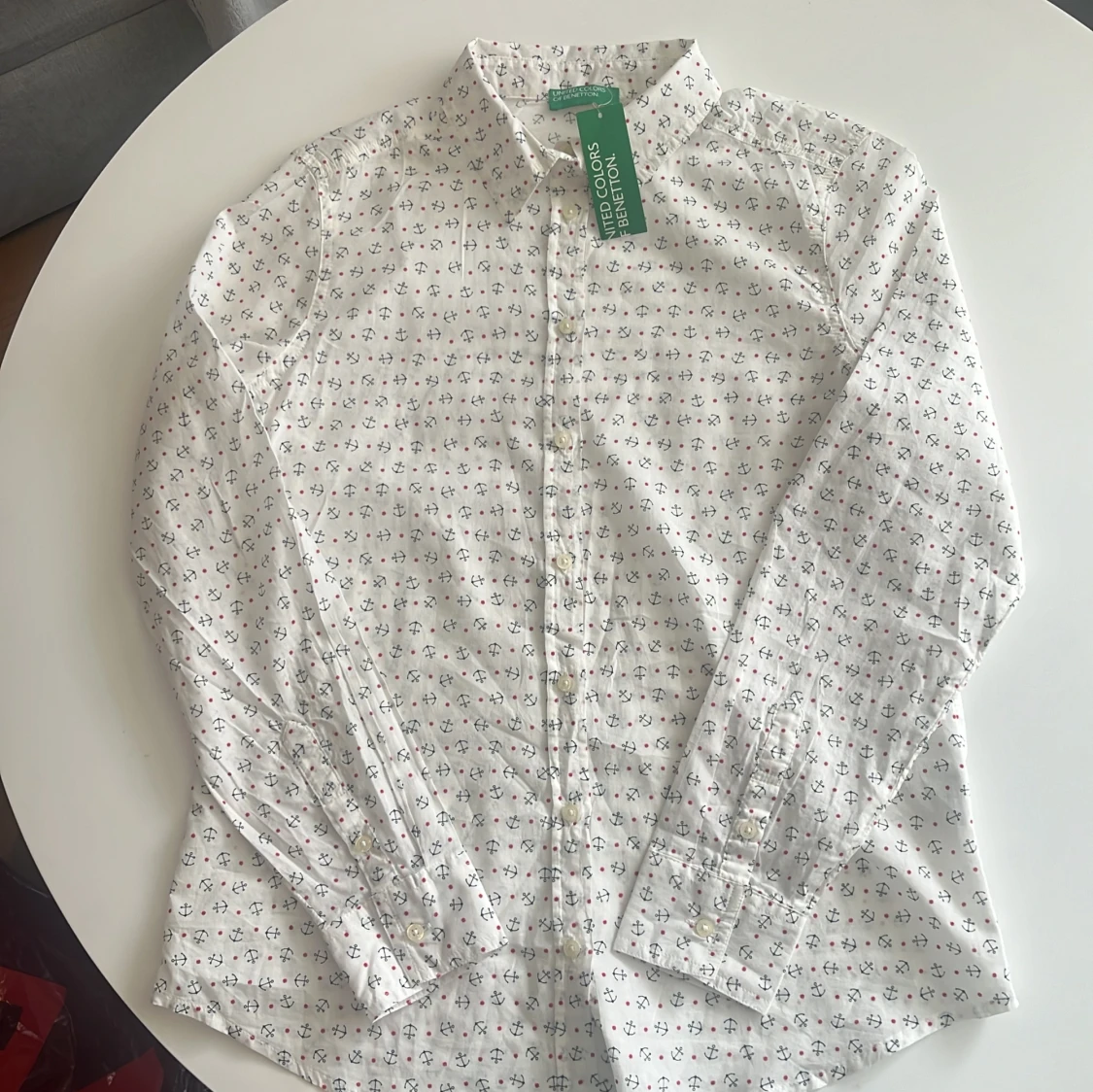 Gullig, sommar skjorta