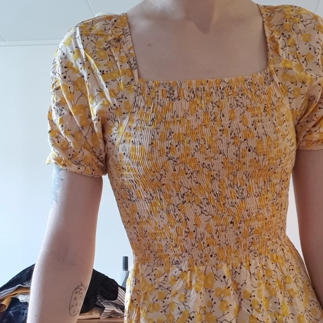 Blommig klänning  - 91