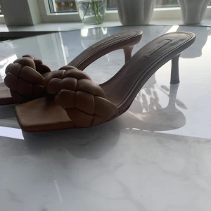 Sitadivarius klackar - Jätte fina sommar klackar med sötaste designen💗kom pv för frågor💗🫶🏼