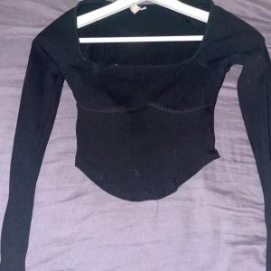 Svart topp - Fin topp i bra skick 