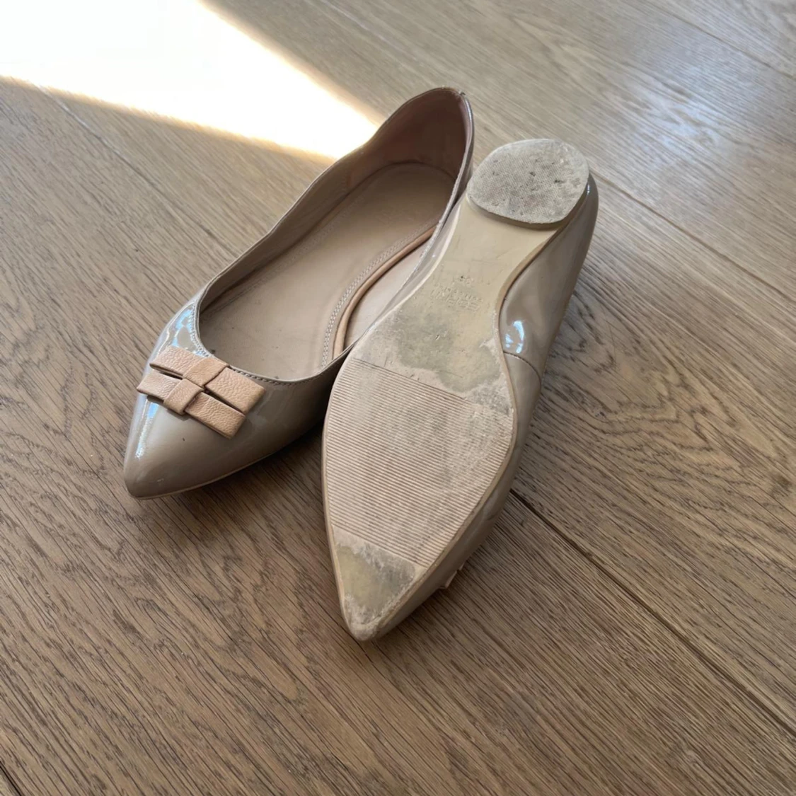 Ett par jätte snygga skor från Esprit i storlek 39 - 90