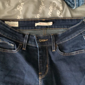 Bootcut Levi’s premium  - Blåa Levi’s bootcut,Sitter bra vid midjan och i bra skick 