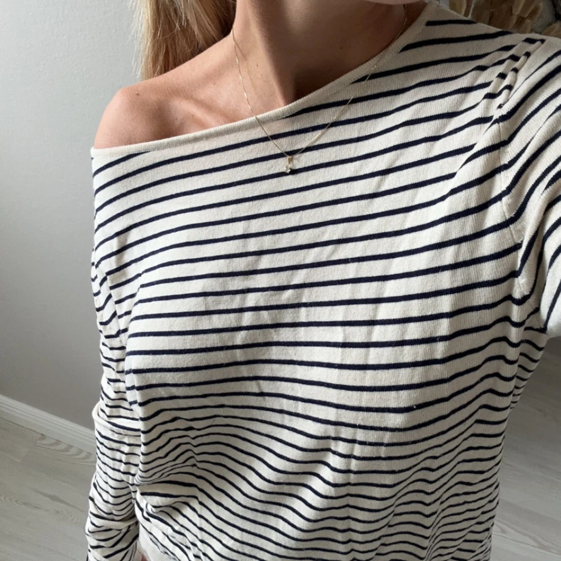 Tunn långärmad tröja  - 90