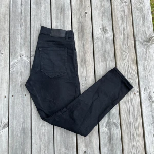 Tiger Of Sweden Jeans  - Säljer dessa tvär feta Tiger of Sweden jeans. Det är toppskick, 10/10. Nypris 1899 kr och mitt pris är endast 249 kr! Pris kan diskuteras vid snabb affär. Hör av er vid minsta fundering!