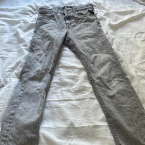 Replay jeans - Hej säljer mina replay jeans i storlek 158