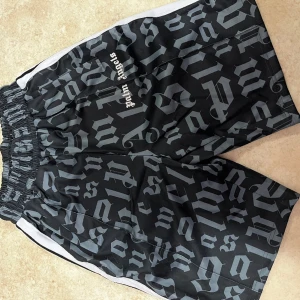 Palm angels  - Helt nya storlek S passar lika bra M priset kan diskuteras 