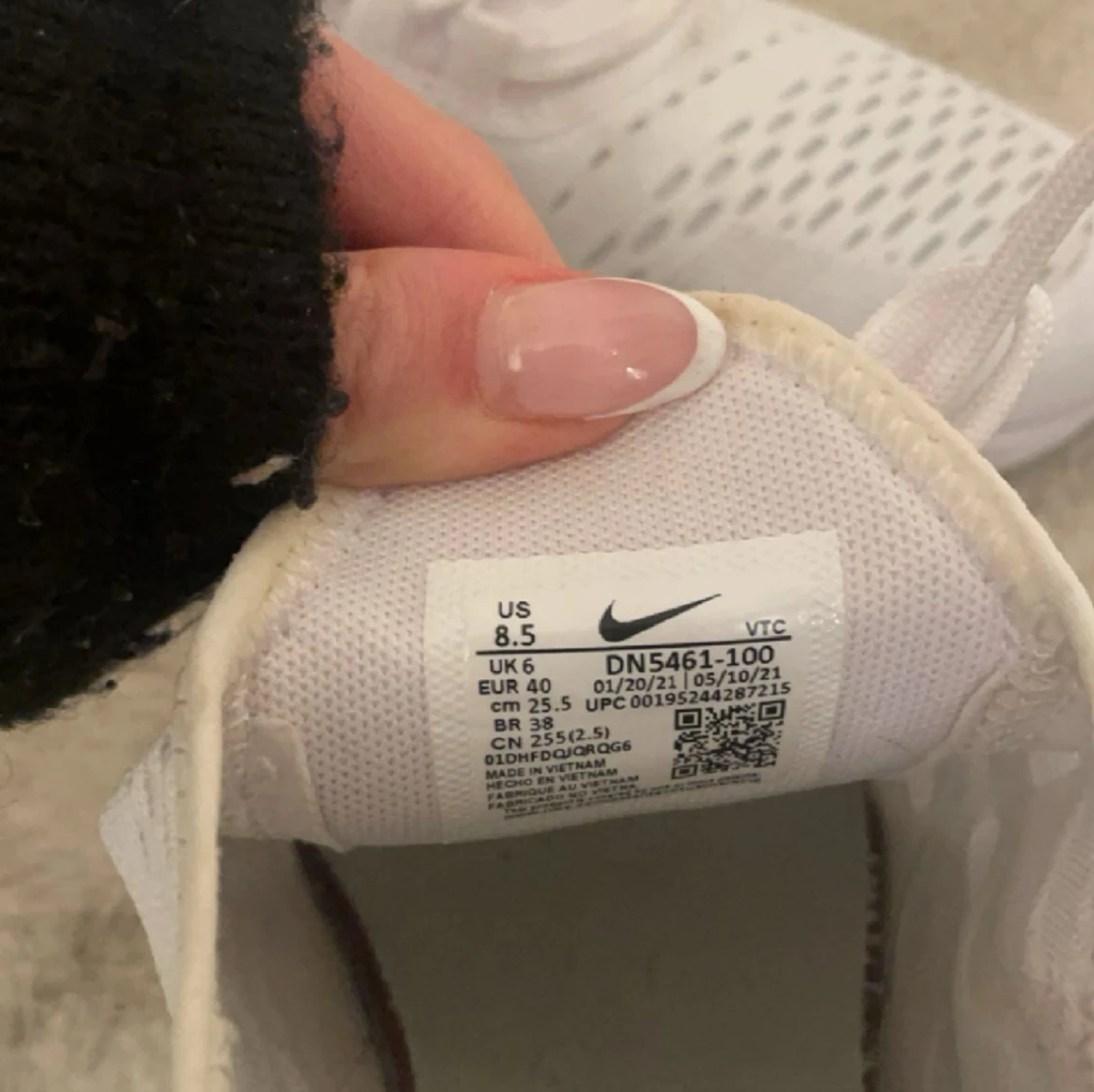 Nike Air Max 270 - 27