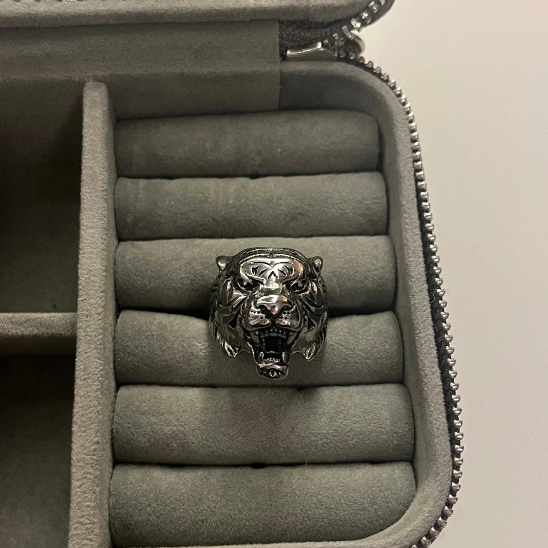 Tiger ring silver