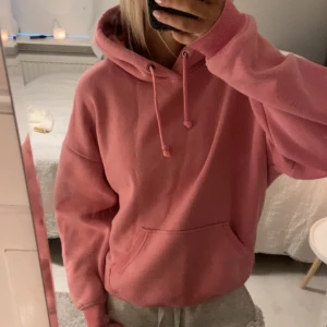 hoodie - rosa bikbok hoodie❤️