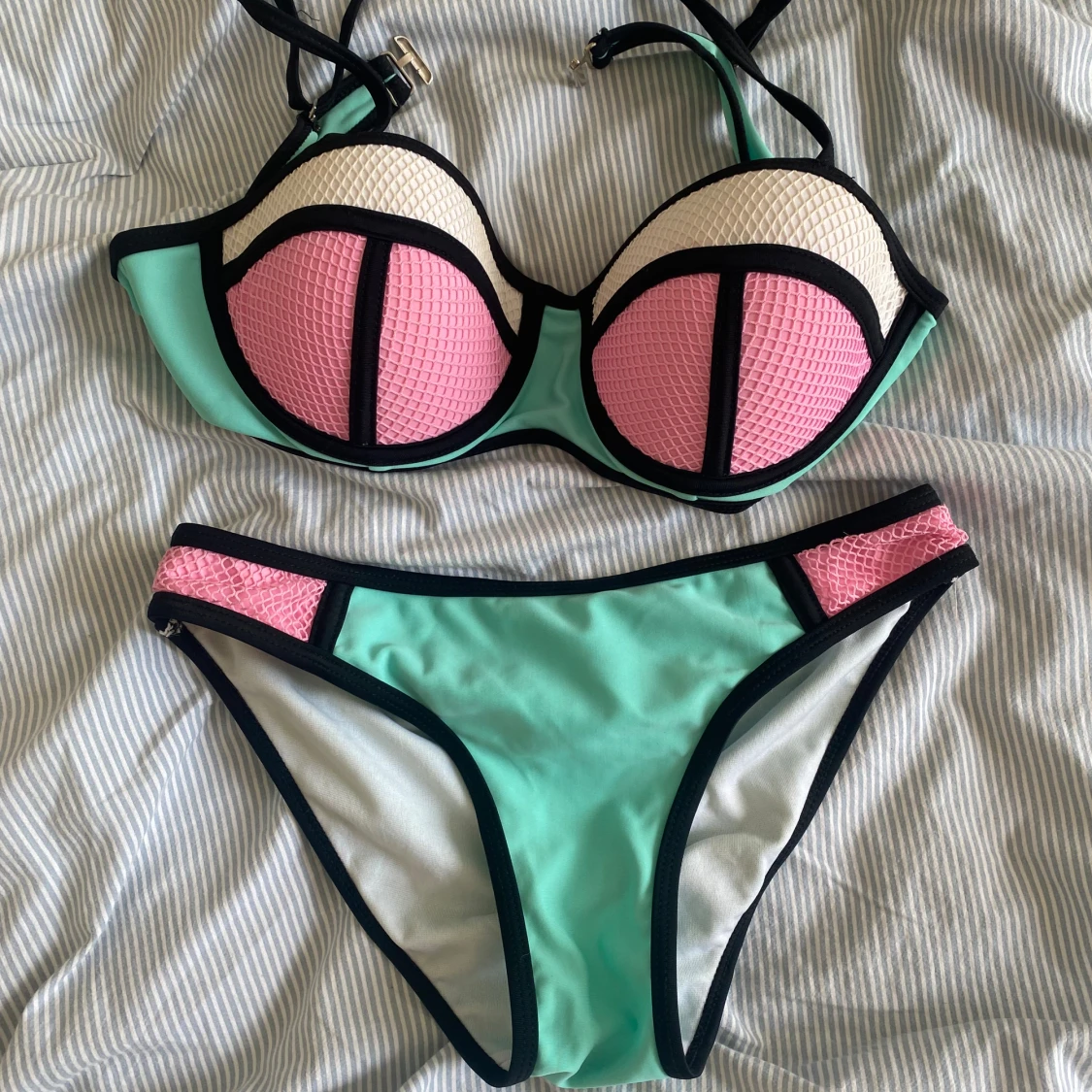 Triangl bikini 