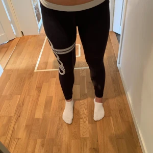 Aim’n träningstights - Aim’n träningstights i storlek S! I bra skick bara använda några få gånger💗