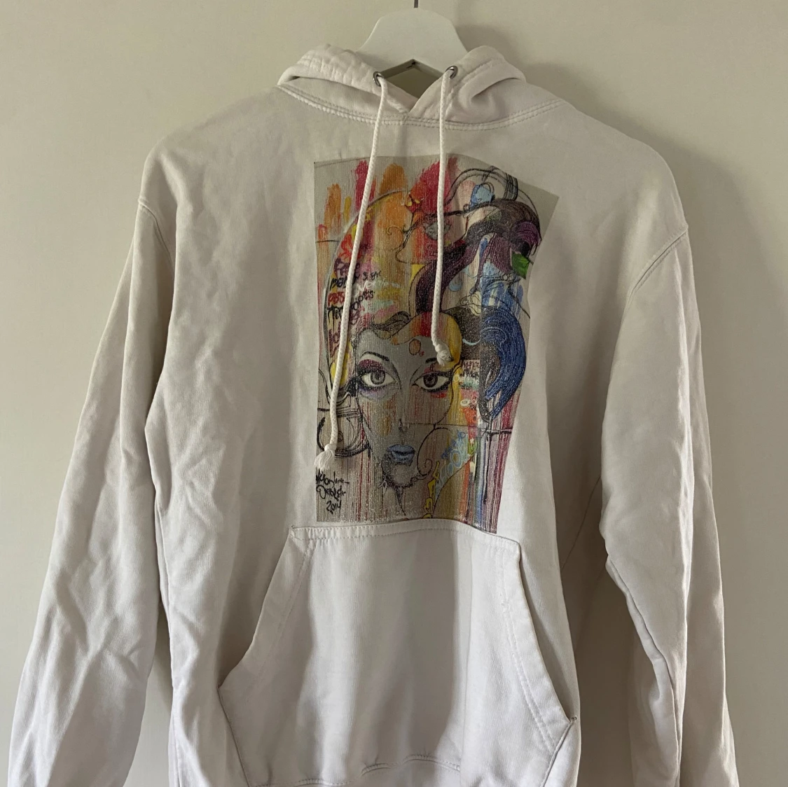 Hoodie med tryck - 91