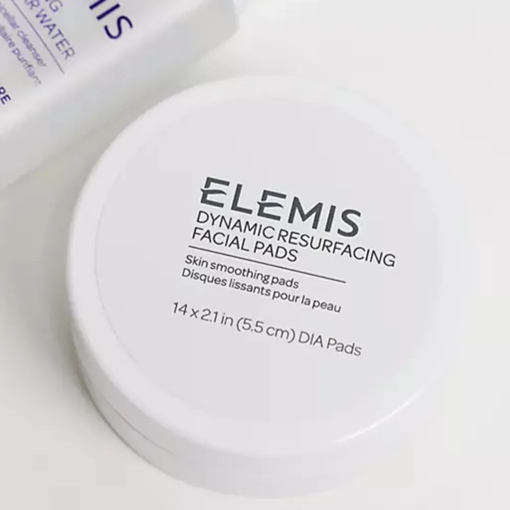 Dynamic resurfacing facial pads från Elemis, ny och ej öppnad🤍. Skönhet.