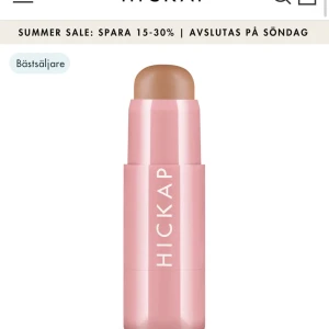 Hickap bronzer  - Hickap bronzer i färgen golden truffle, Aldrig använd och säljer då jag råkade köpa fel färg  Ofta slut på hemsidan  Skriv för egna bilder