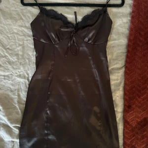 Festklänning 🫶🏻 - Inga defekter kommer bara inte till användning 🥰