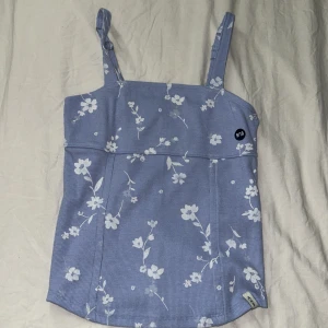 Abercrombie tröja 9/10år - En tröja från abercrombie Kids, 9/10år, aldrig använd💞