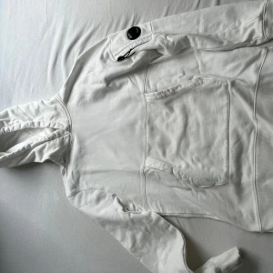 Cp company hoodie - Storlek l men passar som s Bra skick
