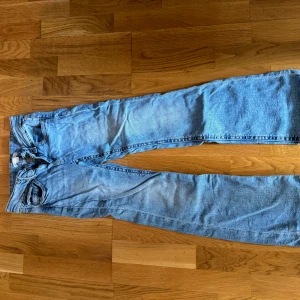 Gina Tricot Jeans stl 152 nyskick  - Använda sparsamt