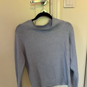 Tröja  - Stickad tröja 