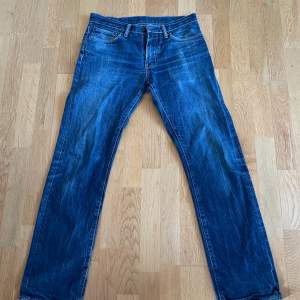 Levis jeans Säljes!  Storlek: W33 L34 Skick: 7/10  Mvh, David  Mvh, David
