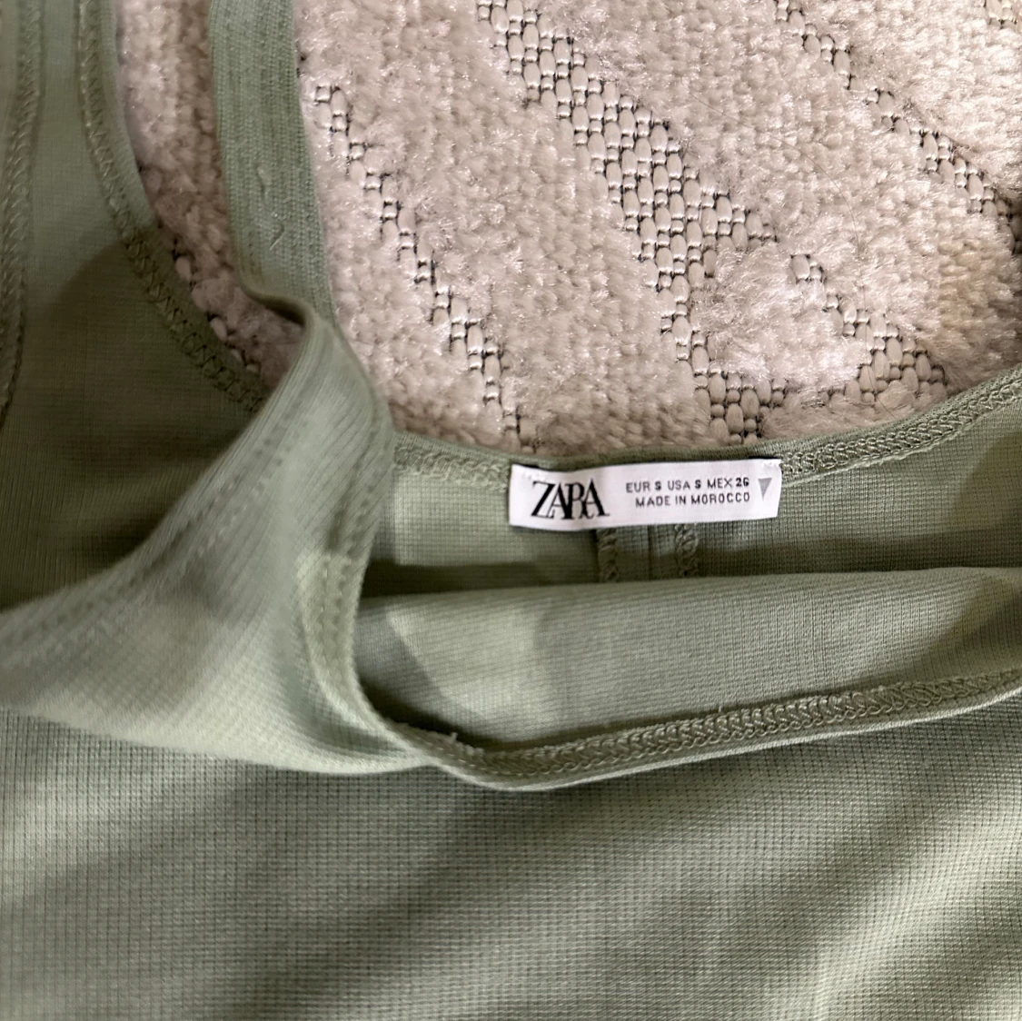 Grön midi klänning - 91