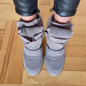 Gråa Isabel marant liknande skor - Super fina
