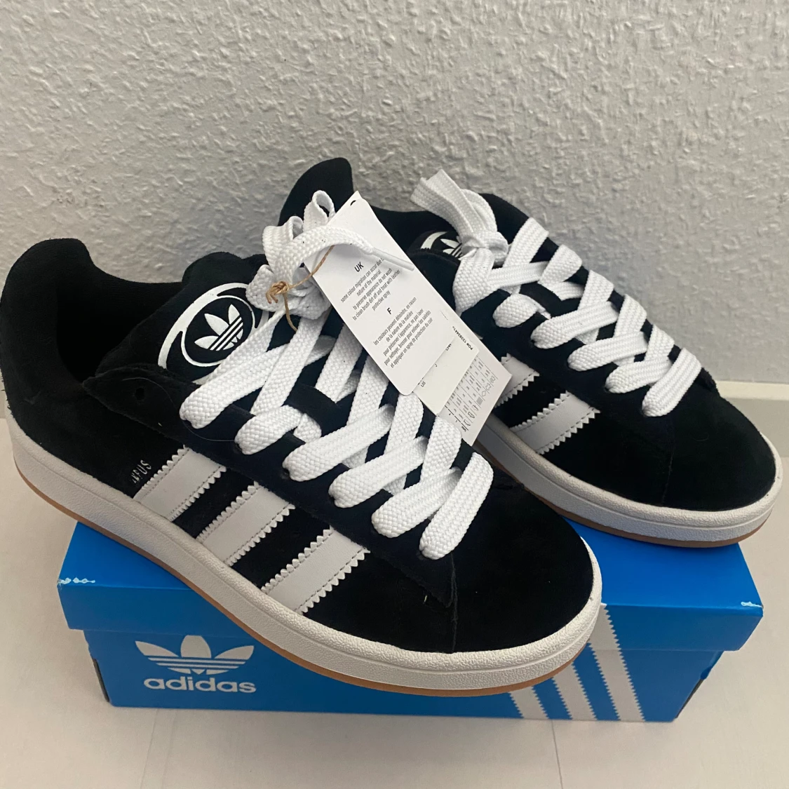 Nya Adidas Campus 00s -storlek 38